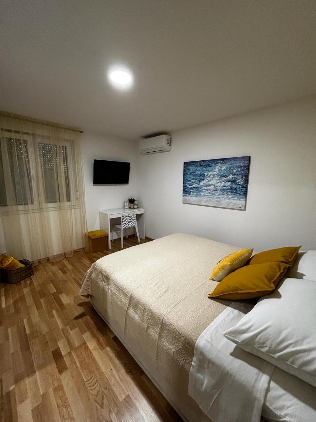 Appartamento Hello Sunshine Zara Esterno foto