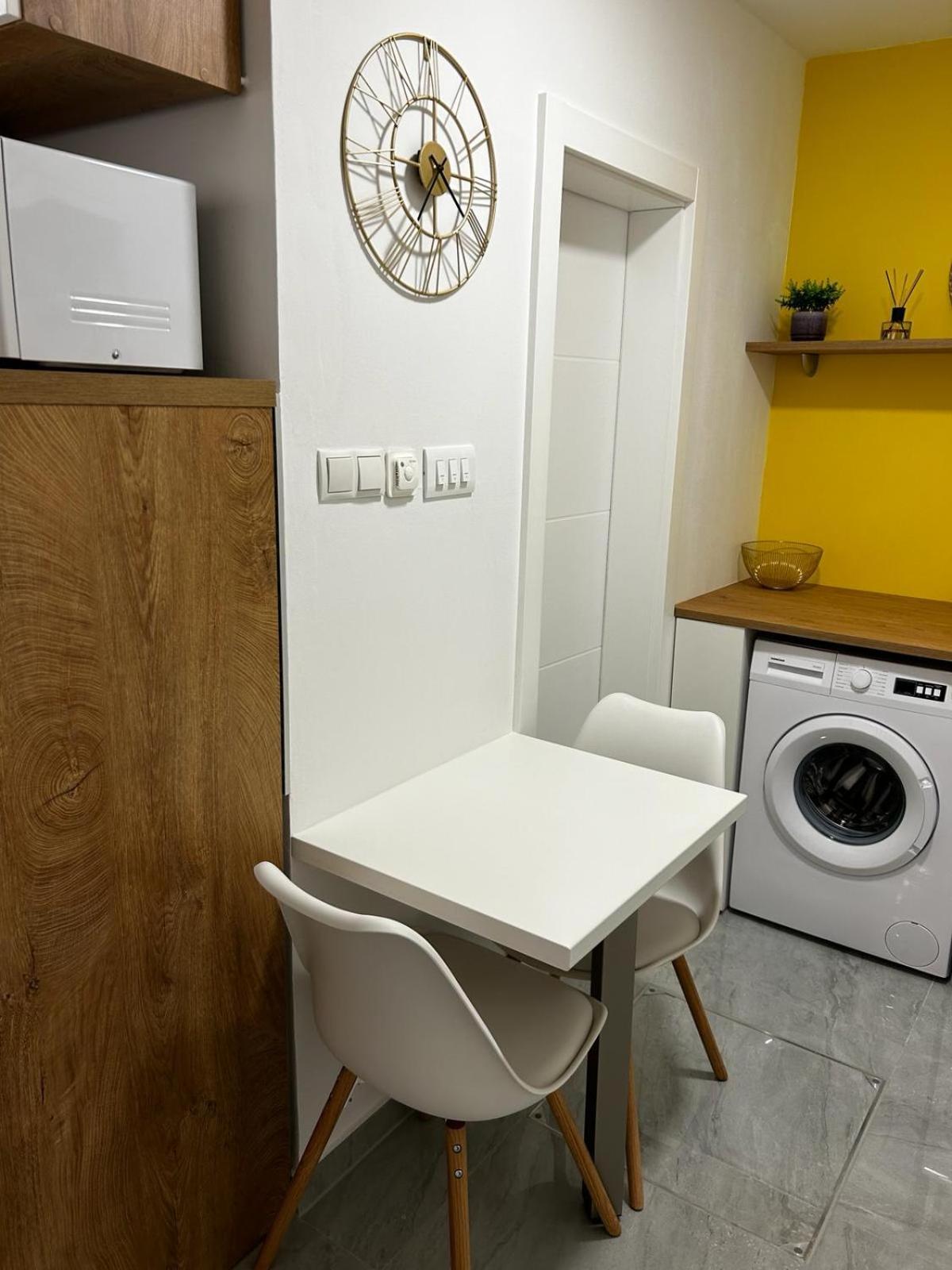 Appartamento Hello Sunshine Zara Esterno foto
